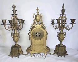 05M33 ANCIENNE HORLOGE EN BRONZE NAPOLEON III XIXe ET SES CANDELABRES 10 FEUX