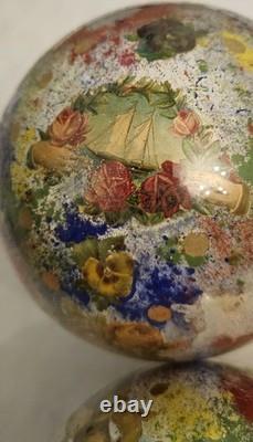 2 Boules porte perruque en verre soufflé décor peint 12 chromo XIX charme retro