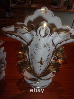 4 VASES D'EGLISE DE MARIEE EN PORCELAINE DE PARIS NAPOLEON III XIXè