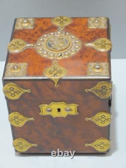 -ANCIEN COFFRET NAPOLEON III XIXe PORTRAIT avec CASQUE Ailé sur COUVERCLE D