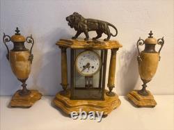 ANCIENNE PENDULE DE CHEMINÉE XIXe NAPOLÉON III ONYX MARBRÉ et RÉGULE LION