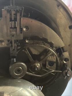 ANCIENNE PENDULE DE CHEMINÉE XIXe NAPOLÉON III ONYX MARBRÉ et RÉGULE LION