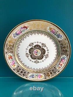 ASSIETTE PORCELAINE SEVRES XIX eme CHATEAU TRIANON Dore 1886 1891 royale