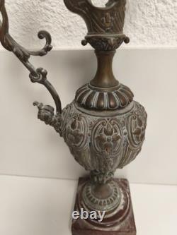 Aiguière ancienne métal argenté style Napoléon III XIXe, piédouche marbre