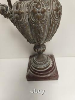 Aiguière ancienne métal argenté style Napoléon III XIXe, piédouche marbre