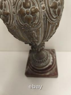 Aiguière ancienne métal argenté style Napoléon III XIXe, piédouche marbre