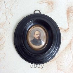 Ancien Portrait Miniature Soldat à Moustache Cadre Bois Napoleon III XIXè