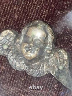 Ancien reliquaire Christ angelots verre bombé cadre Napoléon III XIXe