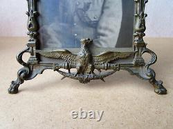 Ancien superbe cadre porte-photo militaire XIXe en bronze en très bon état aigle