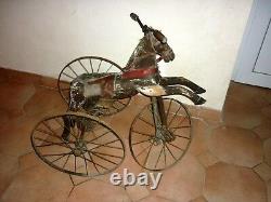 Ancien tricycle du XIX ème Cheval en bois et fonte Napoléon III jouet horse