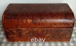 Ancienne boîte Coffret Napoléon III XIXe Cuir Gaufré Bois Bombé Collection C53