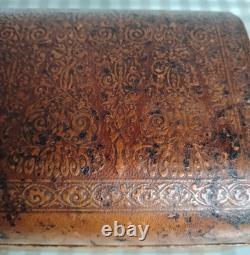 Ancienne boîte Coffret Napoléon III XIXe Cuir Gaufré Bois Bombé Collection C53