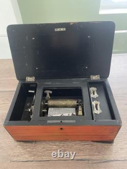 Ancienne boite a musique 6 airs XIX siècle