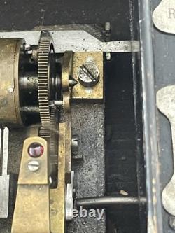 Ancienne boite a musique 6 airs XIX siècle