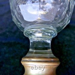 Ancienne boule de rampe d'escalier en cristal taillé N III Baccarat bronze XIXe