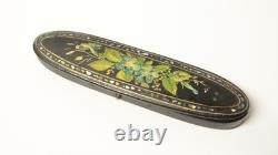 Ancienne paire de Lunettes en métal poinçonné dans étui NIII. XIXe siècle Ancienne paire de Lunettes en métal poinçonné dans étui NIII. XIXe siècle