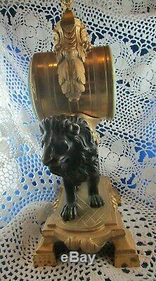 Ancienne pendule bronze doré lion XIXe napoleon III mantel clock 2e empire