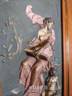 Ancienne plaque porcelaine biscuit polychrome bas relief fin XIXe tableau putti