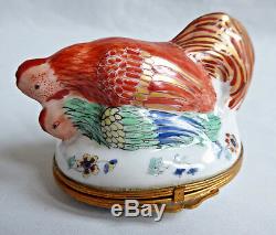 Ancienne tabatiere porcelaine de Chantilly Coq et poule style XVIIIe boite XIXe