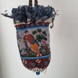 BOURSE AUMONIERE en Perles Milieu XIXè NAPOLEON III Beaded PURSE Mid 19thC