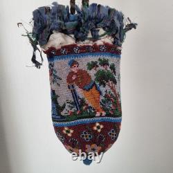 BOURSE AUMONIERE en Perles Milieu XIXè NAPOLEON III Beaded PURSE Mid 19thC