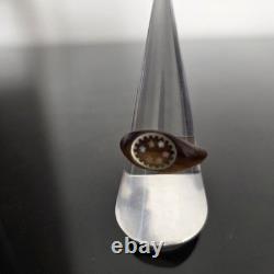 Bague Ancienne en Nacre Et Corne Blonde Époque XIXè Napoléon III Victorian TTD56