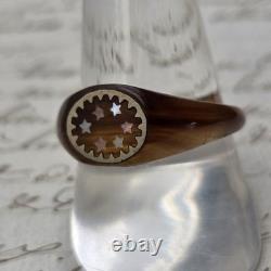 Bague Ancienne en Nacre Et Corne Blonde Époque XIXè Napoléon III Victorian TTD56