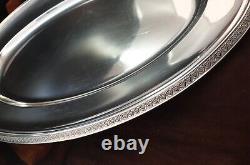 Beau plat de service ovale Christofle Métal argenté Napoléon III Palmettes XIXe