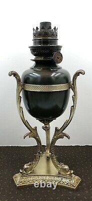 Belle lampe à pétrole EMPIRE Bronze et tôle décor de DAUPHINS XIXe Napoléon III