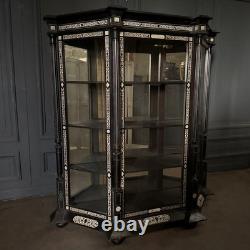 Bibliothèque XIXe Napoléon III incrustée de marqueterie décor d'arabesques L9500