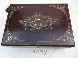 Boite A Bijoux Napoléon III Marqueterie Boulle nacre et laiton XIX siècle