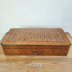 Boite à Couture Napoléon III en Marqueterie + Bobines Fil et Mètre en Nacre XIXe