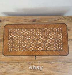 Boite à Couture Napoléon III en Marqueterie + Bobines Fil et Mètre en Nacre XIXe