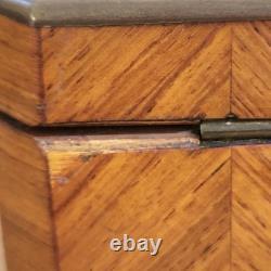 Boite à Couture Napoléon III en Marqueterie + Bobines Fil et Mètre en Nacre XIXe