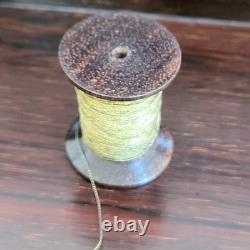 Boite à Couture Napoléon III en Marqueterie + Bobines Fil et Mètre en Nacre XIXe