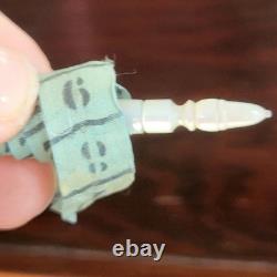 Boite à Couture Napoléon III en Marqueterie + Bobines Fil et Mètre en Nacre XIXe