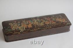 Boite à gants bois laqué Chevaliers XIXe siècle Napoléon III (66843) Boite à gants bois laqué Chevaliers XIXe siècle Napoléon III (66843)