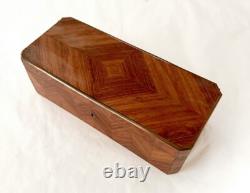 Boîte à gants marqueterie bois de rose laiton doré Napoléon III XIXè siècle Boîte à gants marqueterie bois de rose laiton doré Napoléon III XIXè siècle