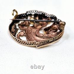 Broche Napoléon III Xixe Plaqué Or Rose & Vert Décor Chimère 26x 26 Mm