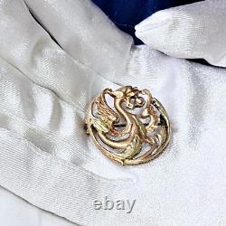 Broche Napoléon III Xixe Plaqué Or Rose & Vert Décor Chimère 26x 26 Mm