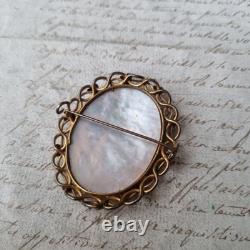 Broche XIXè Nacre Pomponne Troubadour Napoléon III French Victorian Brooch 19thC