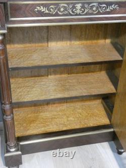 Buffet à hauteur d'appui Napoléon III en palissandre marqueterie de laiton XIX