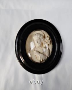 Cadre reliquaire XIXe Buste du Christ bénissant en écume de mer Napoléon III