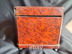 Cave à cigares en loupe de thuya / Fin XIXe/Napoléon III/Début XXe / Liqueur Cave à cigares en loupe de thuya / Fin XIXe/Napoléon III/Début XXe / Liqueur