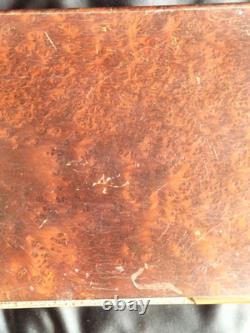 Cave à cigares en loupe de thuya / Fin XIXe/Napoléon III/Début XXe / Liqueur Cave à cigares en loupe de thuya / Fin XIXe/Napoléon III/Début XXe / Liqueur