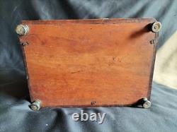 Cave à cigares en loupe de thuya / Fin XIXe/Napoléon III/Début XXe / Liqueur Cave à cigares en loupe de thuya / Fin XIXe/Napoléon III/Début XXe / Liqueur