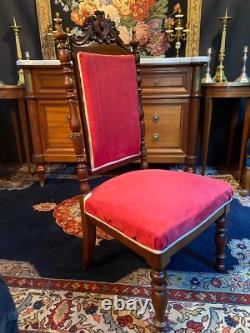 Chaise chauffeuse à haut dossier en acajou sculpté XIXe Napoléon III