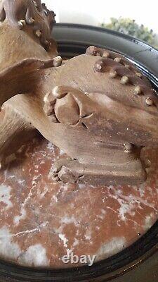 Chien de foo male dynastie Qing xixe s grés brun émaillé blanc h 18 cm