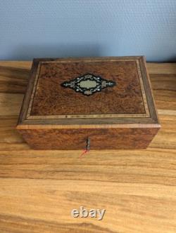 Coffret bijoux Napoléon III loupe orme marqueterie nacre laiton XIXe