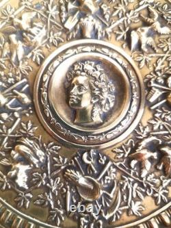 Coupe en bronze Napoléon III Bacchante XIXe décor oiseaux
